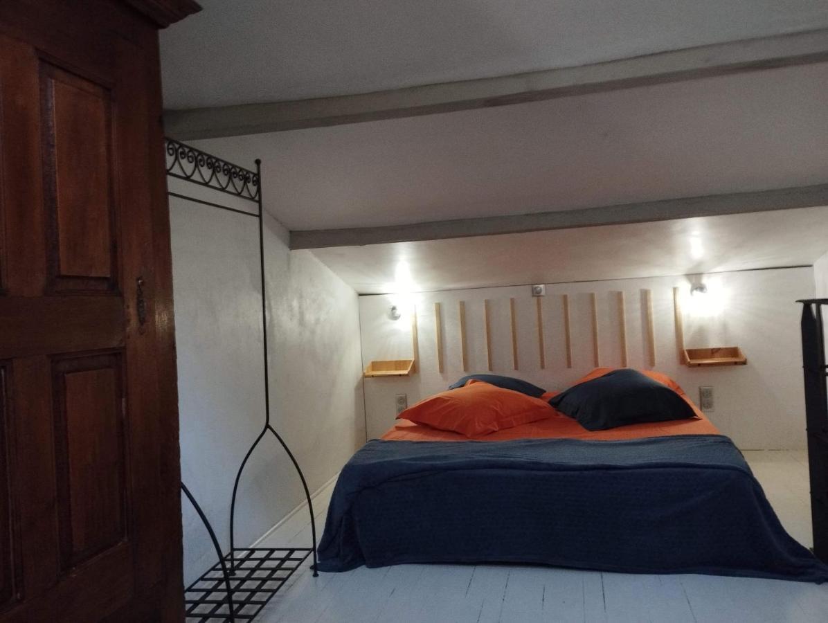 Chambre D'Hotes L'Orange Bleue Rustrel Exteriör bild